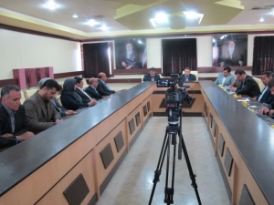 نشست هم اندیشی خیرین مدرسه ساز استان با مدیر کل صدا و سیما